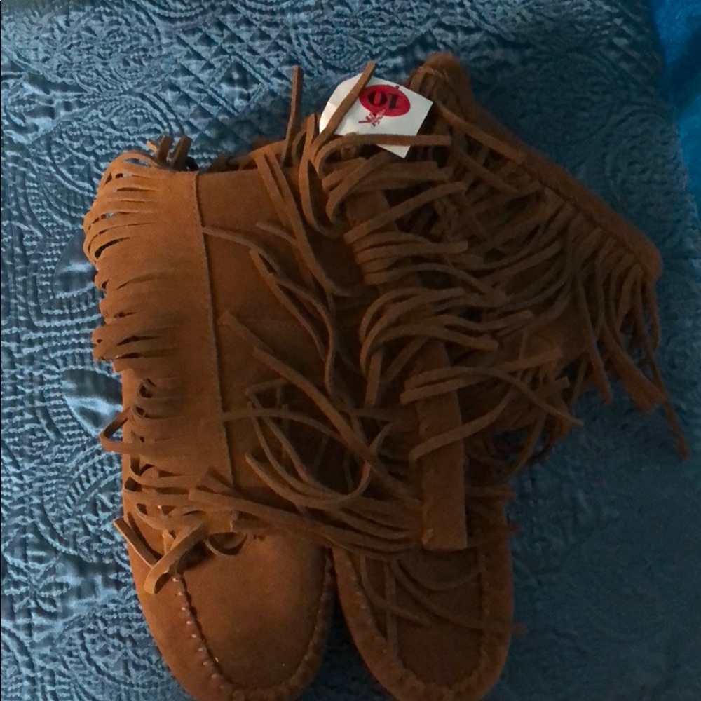 MWT women brown moccasins size10